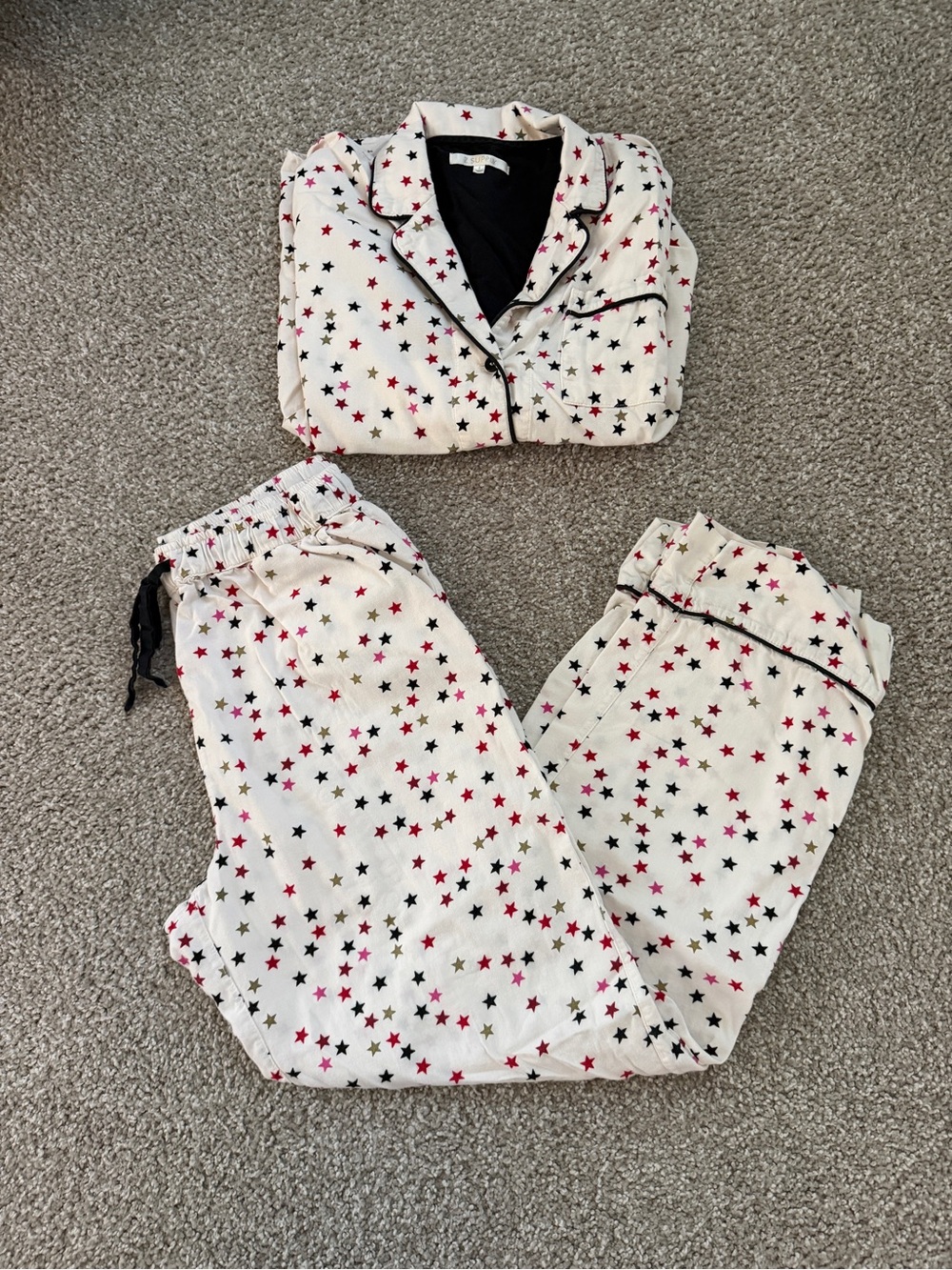 Z Supply Cream Star-Print Pajama Set with Red & Black Stars